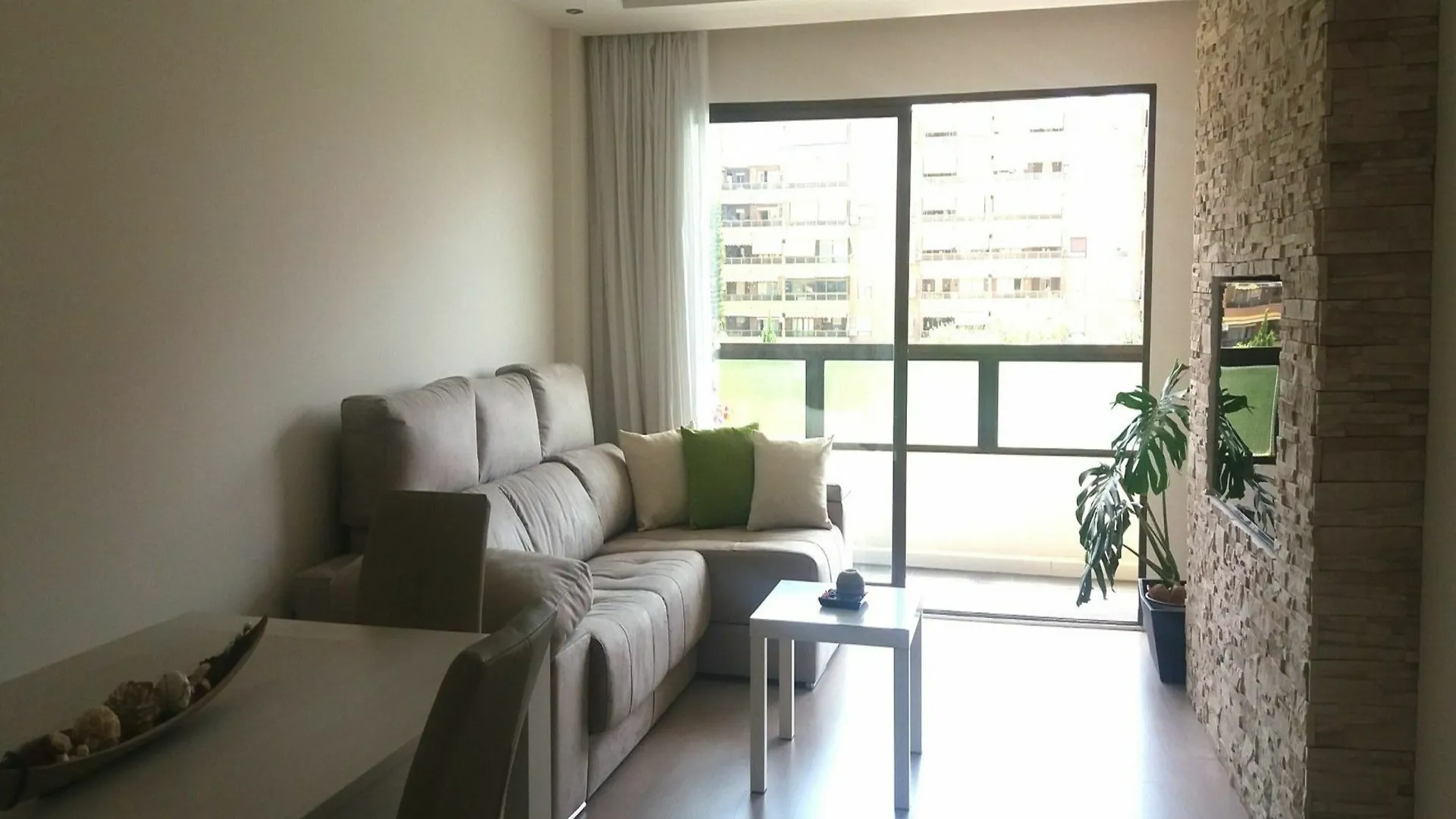 Malaga 103327 2 Bedroom Apartment By Mo Rentals 0*,